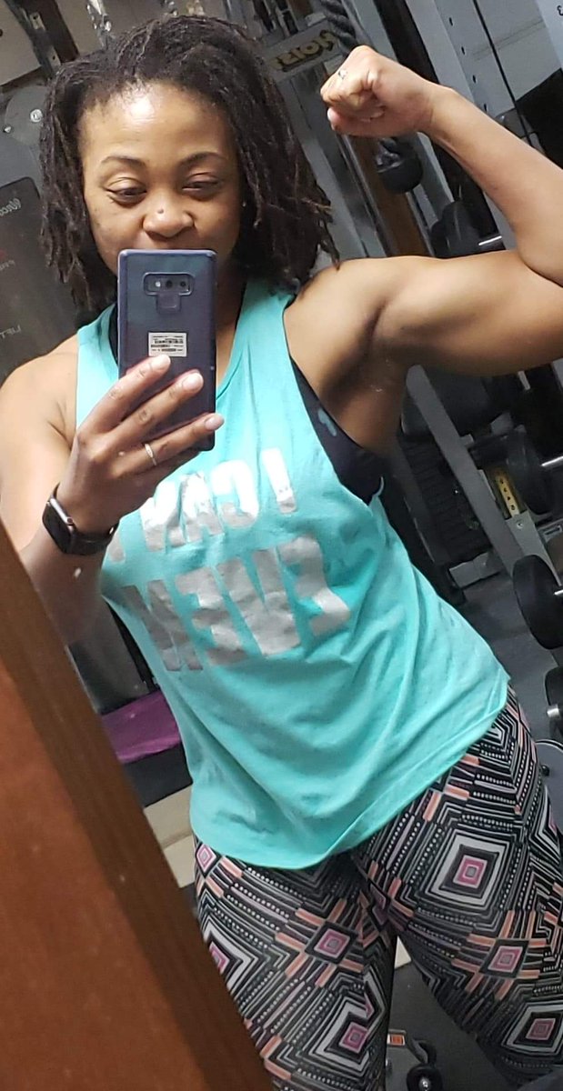 SherryAmor12's tweet photo. Did someone say #flexfriday? When I understood the value of physical & mental fitness this process changed from #routines2habits!
#UncoveringthenewU #ChangeBeginsWithU #DrEwing2B #UncoveringTheProcess #soldier #veterans #Army #athletes #strength #conditioning https://t.co/AIE553a57Z