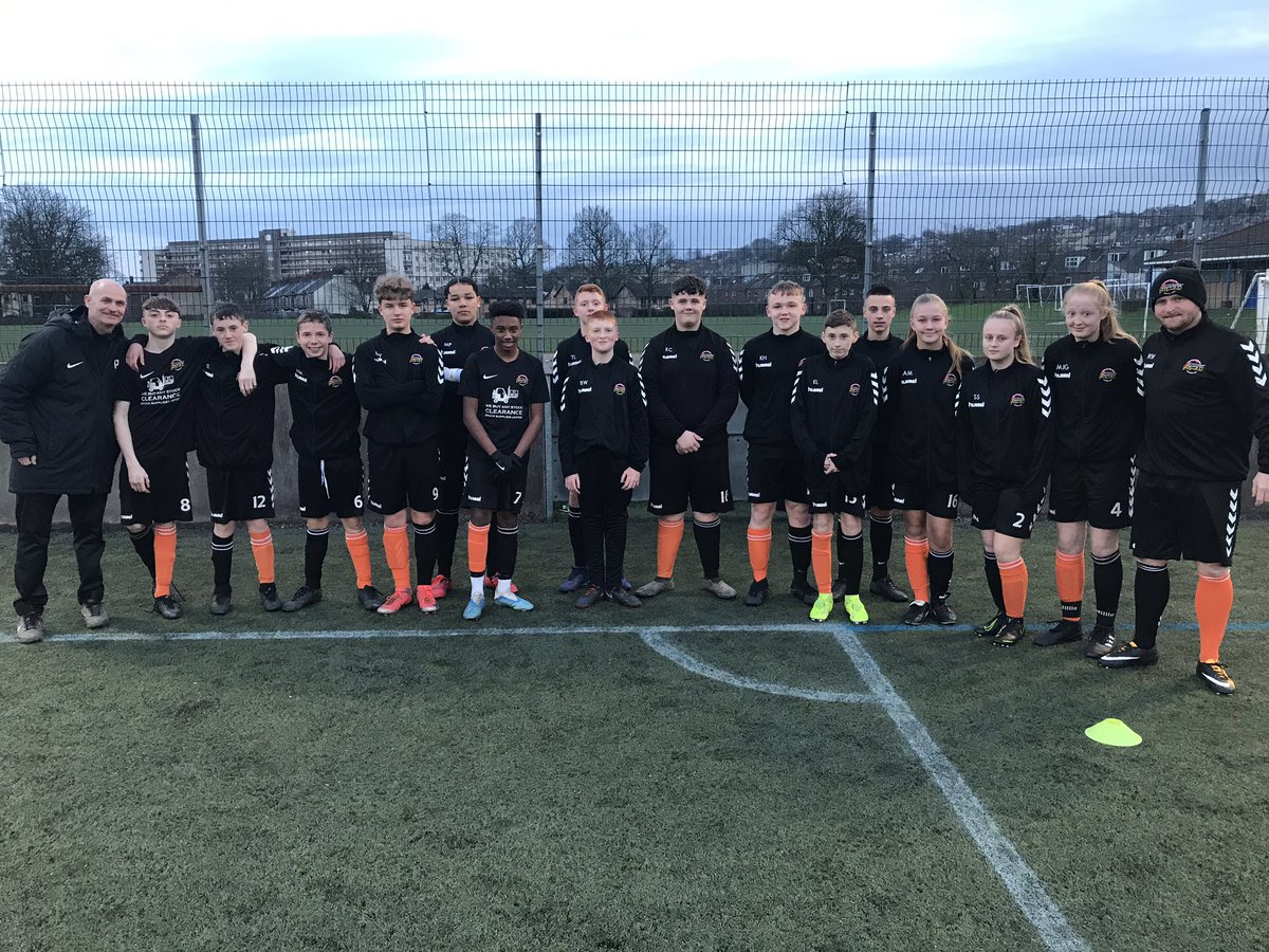 Do our bit for @sportrelief #blackandorange #oddsocks Team Effort 🧡🖤 #UTP🧡🖤