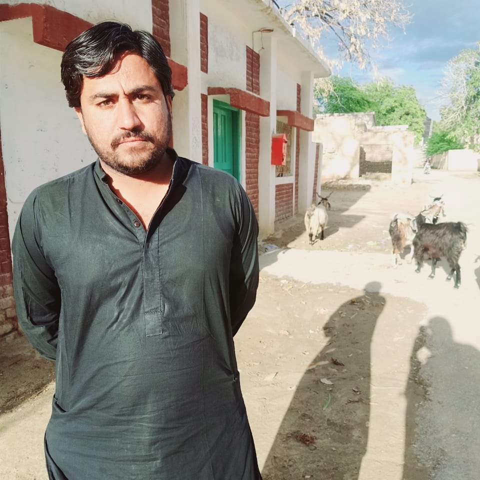 sf_bugti's tweet photo. #NewProfilePic https://t.co/WCGSROFahg