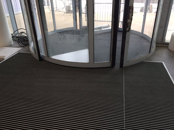 MasterMatting's tweet photo. Correct levels of #entrance #matting can not only be crucial part of #healthandsafety but also a #costsaver #Maintenance @MasterMatting, here to #help &amp; #advise #Customers #Contact us today! #UKBizHour #FridayMotivation #cleaning #Maintenance #safety  https://t.co/GcEuM2LURr https://t.co/v9STLKmiBH