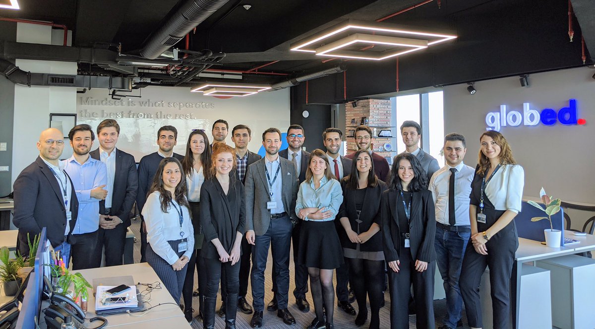 Globedteam's tweet photo. Önümüzde bulunan uzaktan eğitim dönemine Globed Ekibi olarak hazırız ve bu süreçte öğretmen, veli ve öğrencilerimizin yanındayız!🌟#globed #globedteam https://t.co/f8xSyIYOz6