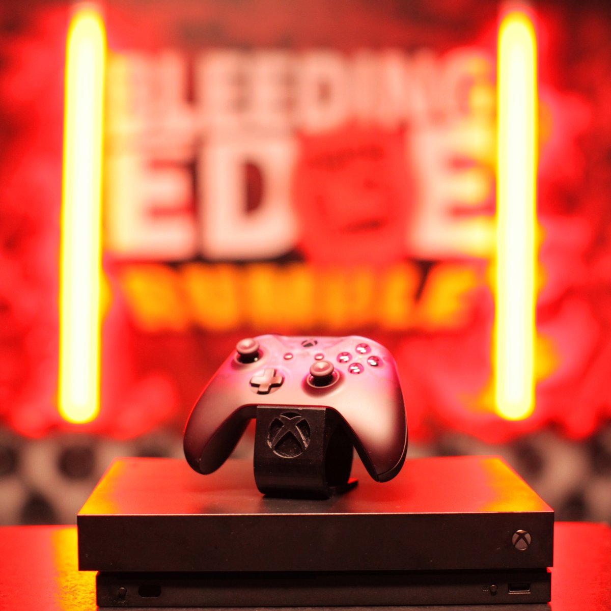 xboxuk's tweet image. Follow @XboxUK + RT ANY post using #BERumble to be in with the chance of winning this ridiculous prize including:

🎮 An Xbox One X Console
💜 A Phantom Magenta Controller
✅ 12mo Xbox Game Pass Ultimate
😇 Bleeding Edge goodies

Ends 16th March. T&amp;amp;C's ➡️ xbx.social/6003TjaoZ