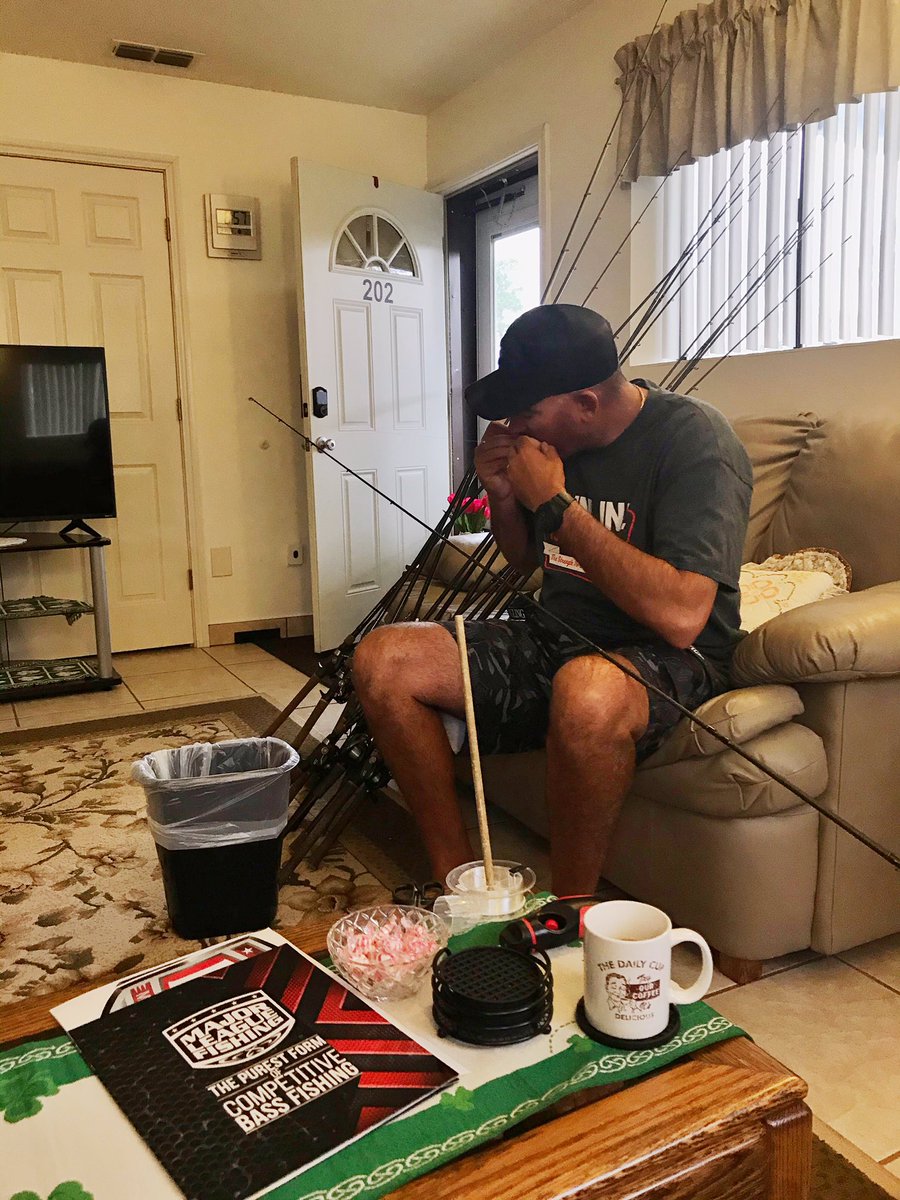 TeamLintner's tweet photo. Today is day one for Group A🎣, Just a little sleeping-in 😉 Now it’s prep time for tomorrow 👍🏼 Jared &amp; Group B fish tomorrow 🎣  #bassprotour #stagethree #lakefork #mlfnow 
https://t.co/GlaZQs7aLp https://t.co/pIDBDDpjiV