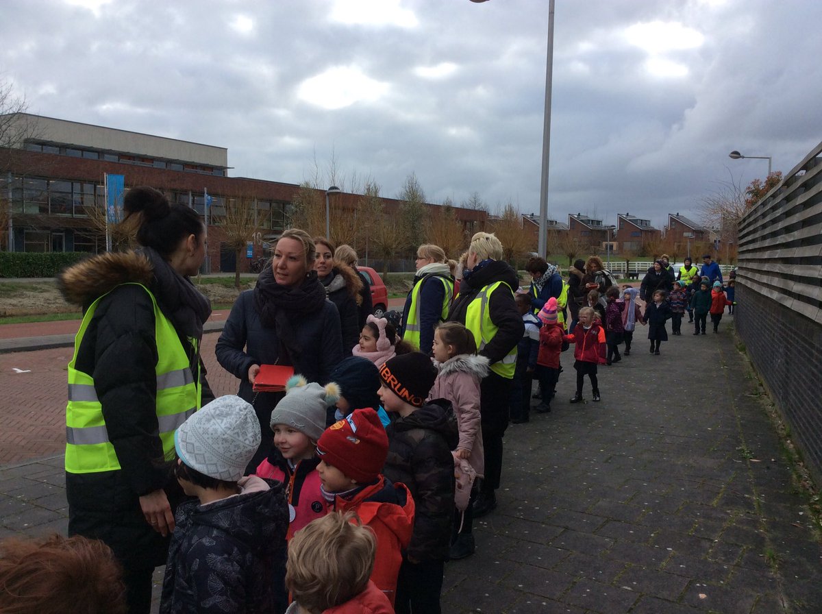 BSNJSL's tweet photo. #jslf2 have been reading ‘The Train Ride’ by June Crebbin and today we went on our own exciting journey by foot. What did we see ? What did we see...? https://t.co/7tGPKHz2LF