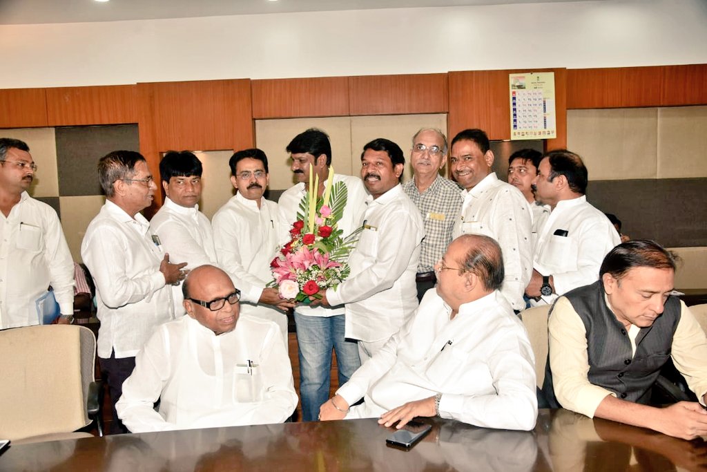INCMumbai's tweet photo. Mumbai Congress President, Shri Eknath Gaikwad, with @INCIndia leader and Rajya Sabha nominee, Shri @SATAVRAJEEV during latter's nomination filing today.

Other senior leaders of Maha Vikas Aghadi were also present. https://t.co/lbpptDlxxc