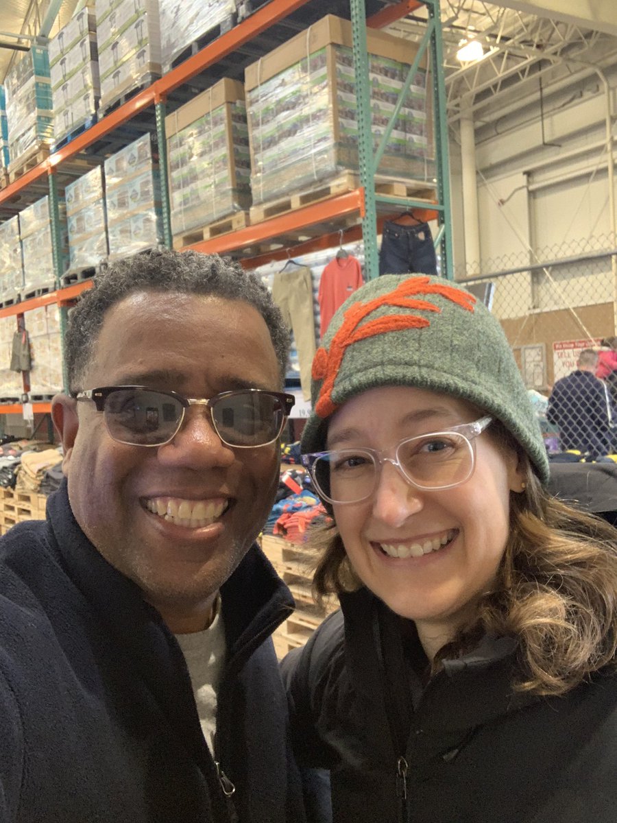 alexgeejr's tweet photo. I love it when strangers come up to me and say “I’m in your US Black history course & I’m loving it!” Our @ja_madison Black History Course has now trained over 1000 white allies in our community. #AlliesTakeAction #AlliesDoMoreThanLearn #StrongerMadisonForAll @NehemiahMadison https://t.co/S7ORqUywAY