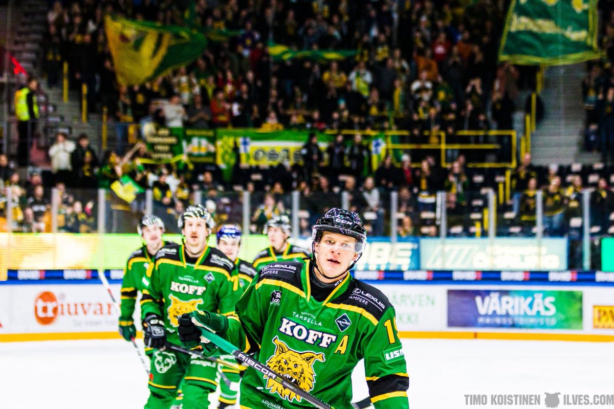 RauTeemu's tweet photo. Kuusi hienoa vuotta ja paljon upeita ihmisiä. On kunnia ollut edustaa Ilvestä. Matka jatkuu, mutta muistot säilyy ikuisesti. Kiitos! #Ilves #ilvespodcast https://t.co/j7WCpeyRrL