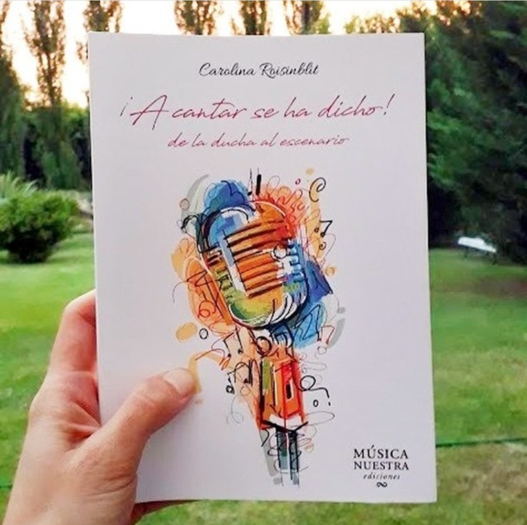 roisinblit's tweet photo. #segundolibro #cantar
Aguanten los libros! Altos compañeros de cuarentena y aliados anti-pánico en tiempos de locura. https://t.co/ze5m7TgleT