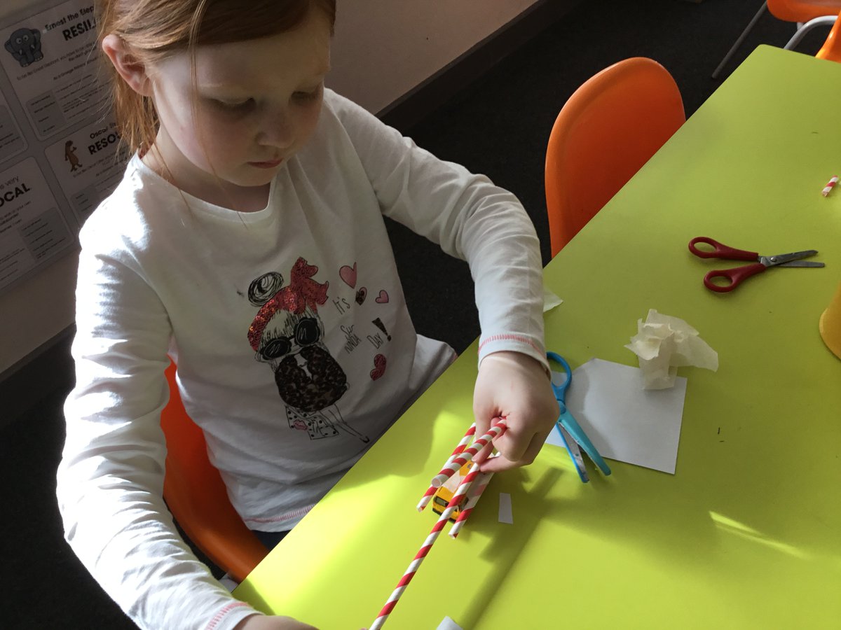 TGPS_NorthLincs's tweet photo. 1H have been building crumple zones! #BSW20 #TGPSScience #TGPSYear1 #TGPSWorkingScientifically #TGPSSTEM https://t.co/lJSOQYoQ1l