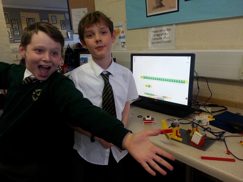 CompXplorersUK's tweet image. ...And that's a wrap for this school week! #FridayFeeling
What activities have you been up to this British Science Week?😃 computerxplorers.co.uk #FridayFeeling #programmingforprimaries #BSW20 @ScienceWeekUK #computing