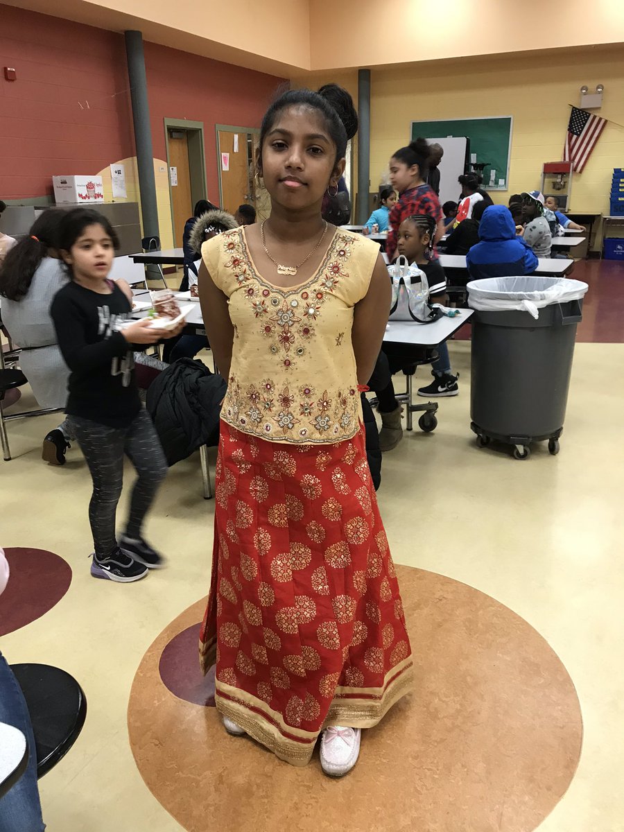 ElemScsd's tweet photo. Honor your culture, Dress Up day! https://t.co/uBlzlePpMU