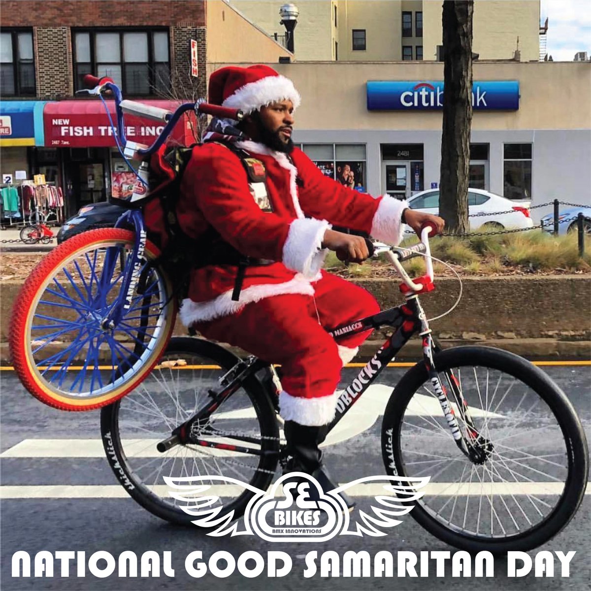sebikes's tweet photo. You can always count on @rrdblocks to do good things for the people.👍🏽Christmas, #nationalgoodsamaritanday, or any day! #Dblocks is always making people smile.😃  #sebikeslife #santablocks @cyclesquadmaniaccs #bikelife #sebikes #dblocksbigripper #bigripper #sebikeslife https://t.co/koN00qyxZY