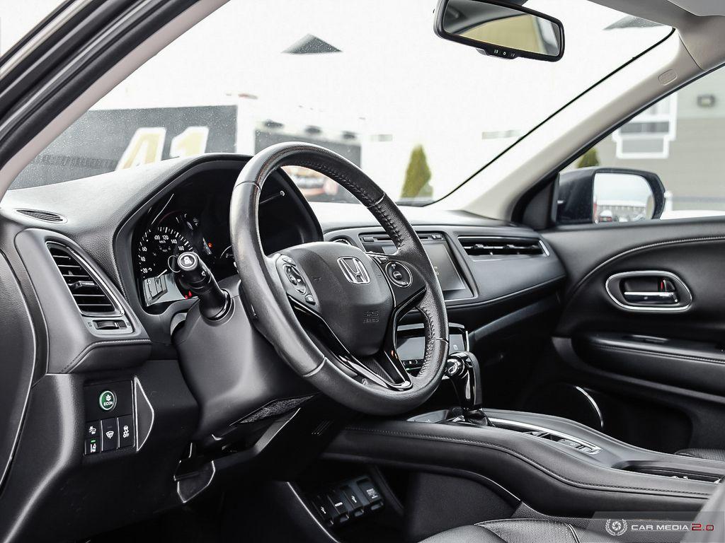 AutoChoiceSale1's tweet photo. 2016 Honda HRV EXL AWD
Sharp and stylish, fuel-efficient SUV with alloy wheels, tinted windows and power sunroof. loaded with safety options like AWD, rearview camera etc. https://t.co/hUvgWNIUeR
.
.
#AutoChoiceSales #orillia #UsedCars #QualityCars #QualityGuys https://t.co/EoFAR8cSPo