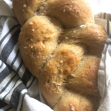 It’s Friday the 13th. It’s Shabbat. It’s crazy times in the world. Posting recipes feels weird but also, now more than ever our bodies and spirits are asking to be fed. So I leave you with my grain free braidable challah recipe, which is made with extra … ift.tt/3aktiTr
