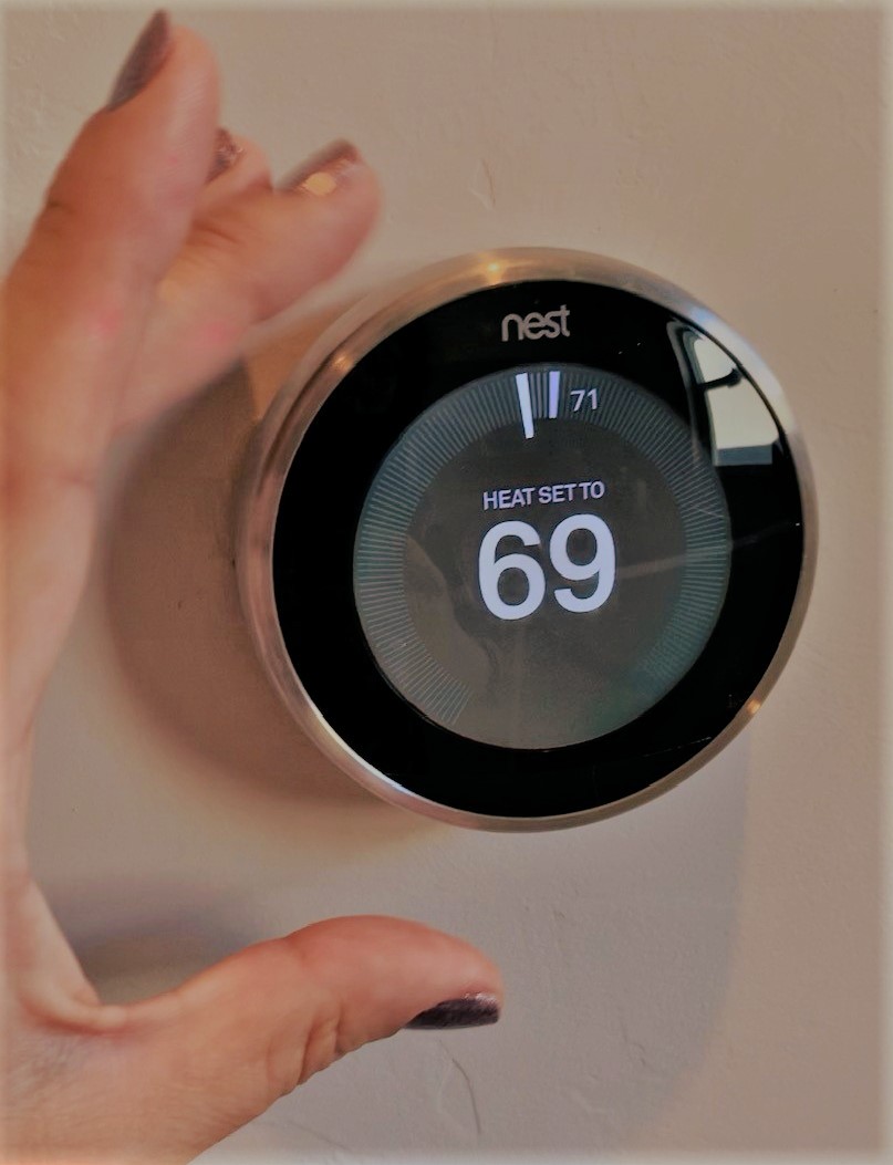 PepperViner's tweet photo. We offer Google Nest thermostats, Wifi controlled garage door openers, video doorbells &amp; front door smart locks to help you conserve energy &amp; improve your lifestyle with Smart Living.  🤳

https://t.co/G8duXxgAXN https://t.co/jpANJI9vjl