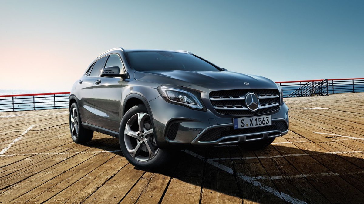 MobilityCentro's tweet photo. La curiosidad y el espíritu aventurero son los rasgos que definen el rostro del #GLA.
#Mercedes #MercedesBenz #MotorMecha https://t.co/Aayw4TgjQm
