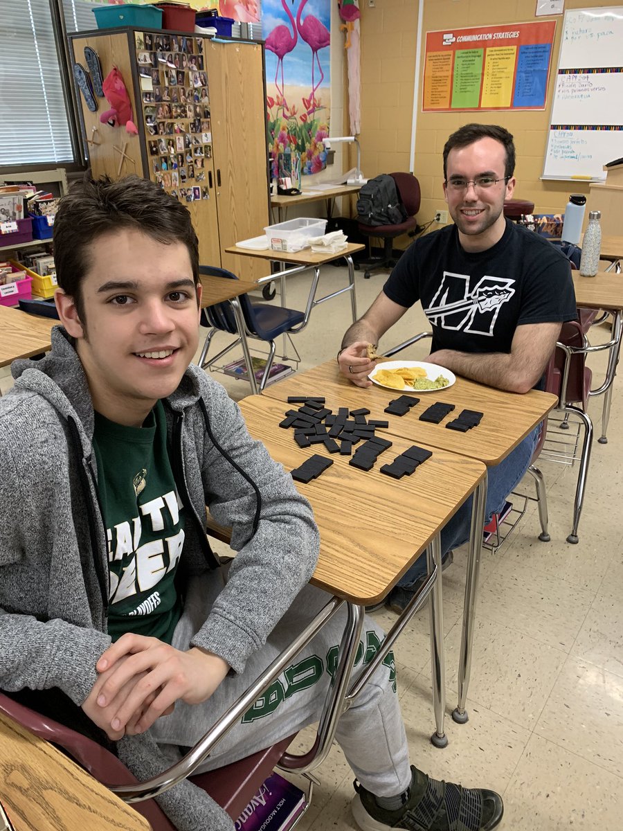 HighMuskego's tweet photo. Thanks to everyone who came to our game day! We had so much fun hanging out and eating food! Stay tuned for our next meeting!! #boardgames #dominos #spanish @loefflerbell @MuskegoNorwaySc @MHSIrvine https://t.co/IPCZ38SKsb