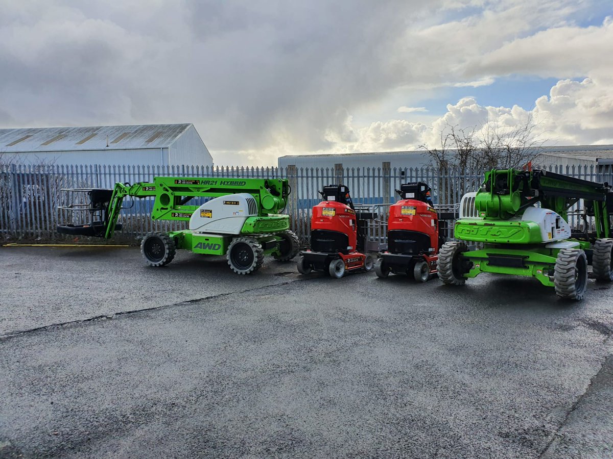 platform_centre's tweet photo. Happy Friday here at The Platform Centre 

More machines added to the fleet with these HR21's and Manitou VJR100's.

Grab them while in stock as they won't last long. 

For all your hire requirements call us on 01384 255440 or info@platformhirecentre.co.uk

 #niftylift #manitou https://t.co/rLJZqDiF2G