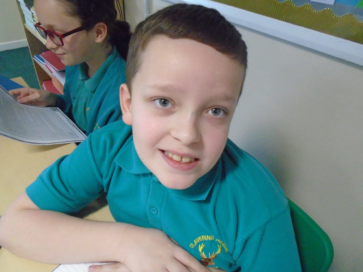 ClaveringTS27's tweet image. #6CP looked at examples of letters of complaint in order to spot features for their own writing!