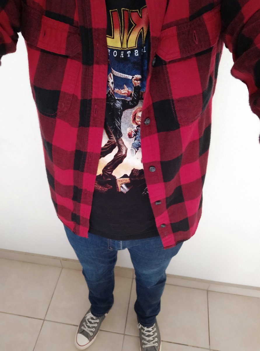eddgrafico's tweet photo. #FridayThe13th #Back2The90s ❤️ https://t.co/GKDNsTONFY