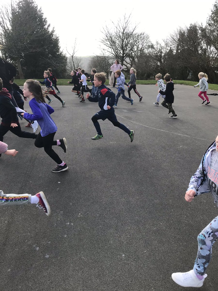 Hendrefoilan's tweet photo. Year 2 enjoyed a beep test for @sportrelief this morning. We have some very fit children in our class! #hdfp2 #hdfpSportRelief2020 https://t.co/ON4a6CBMXa