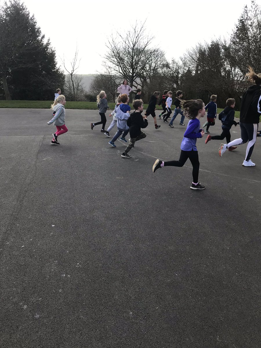 Hendrefoilan's tweet photo. Year 2 enjoyed a beep test for @sportrelief this morning. We have some very fit children in our class! #hdfp2 #hdfpSportRelief2020 https://t.co/ON4a6CBMXa