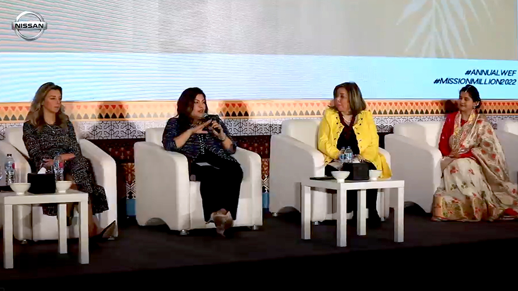 StephenHoltzman's tweet photo. Nissan @NissanMotorEG partners with #WEF. Under the Auspices of President Abdel Fattah El Sisi, Nissan Motor Egypt the Official Automotive Sponsor of the #WOMENECONOMICFORUM @NissanMotor #Nissan @NissanAO #ANNUALWEF #WEFEGYPT #WEF2020 #MISSIONMILLION2022 https://t.co/ffN4O9vZhg https://t.co/5rWoAiVSbq