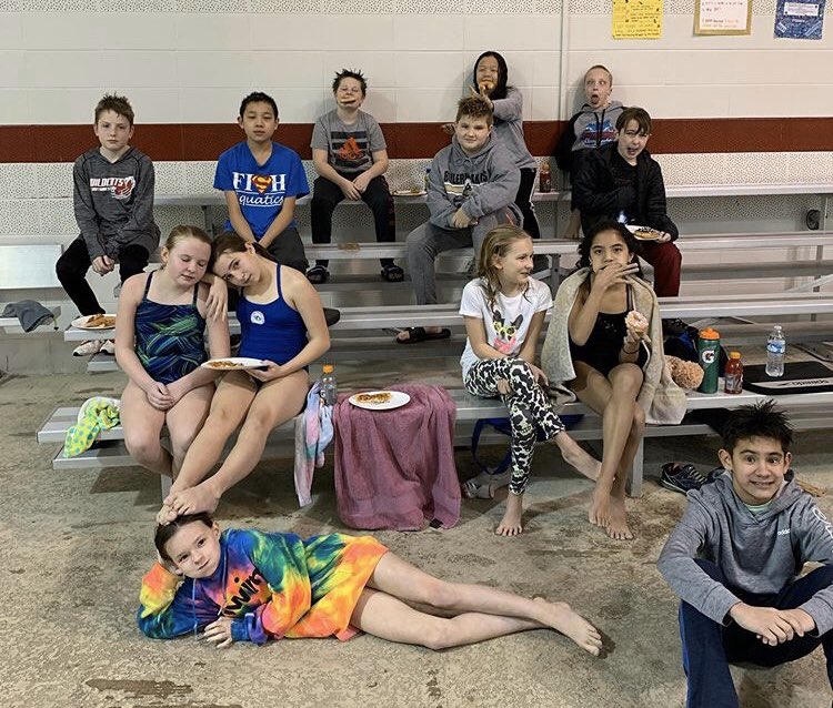 FISH_aquatics's tweet photo. Tonight from 6:15-8:15 at Jeff High School all groups are invited to participate in our final Short Course practice where we will be holding a mock meet! We hate that the season had to end early but there is no better day to do it than on Fish Friday!
#GoFish #OneTeam  #SC2020 https://t.co/xIqJfE9CQ1