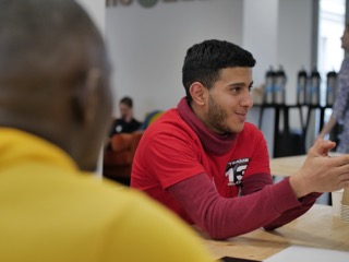 laplateformei's tweet photo. #Hackateame - Au programme de cet après-midi : tables des métiers, visite de @Schoolab et @GoogleFR, atelier et business model #entrepreneur #inspiraction https://t.co/PI90XuARsq