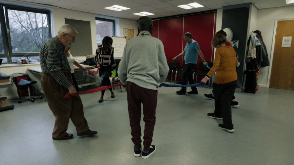 lifeofbreath's tweet photo. Thrilled to share these new videos to help people with breathlessness get moviing. Dance Easy: Breathe Better and Feel Good, choreographed and presented by @sian4health | Films by @mattjamesssmith #danceeasy https://t.co/aS4AJ1gDOz https://t.co/HLGvwsUGqD