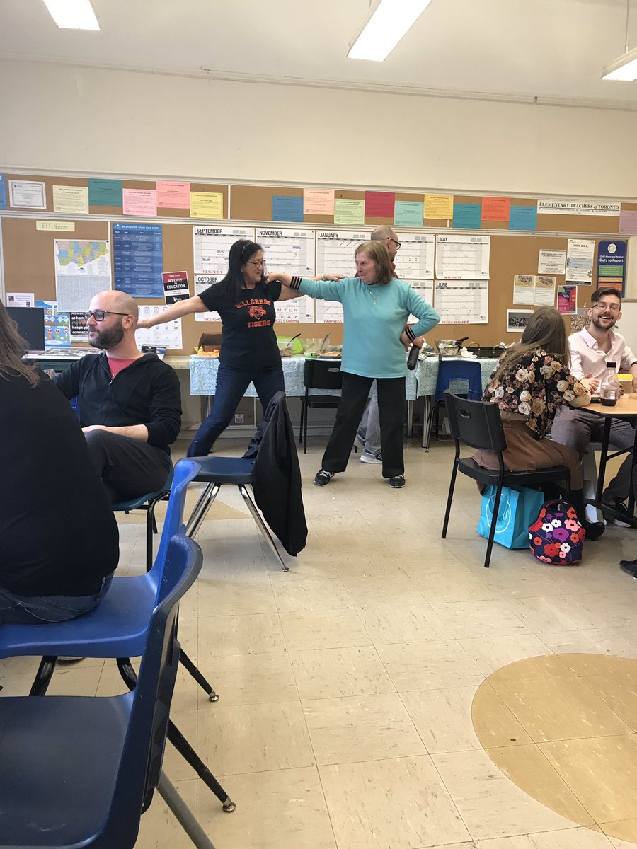 tdsb_Hillcrest's tweet image. Celebrating Greek Heritage month with a lunch 🥗 for the best staff in the business. #GreatFood #DancingLessons #Laughs #NoBetterPlaceToWork @tdsb @AHoward_tdsb @shelleylaskin