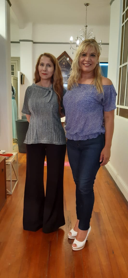 CamaraDeLaModa's tweet photo. #mujeresempresarias Graciela Ruiz Diaz junto a Teresa Cristaldo, oradoras de la actividad "La importancia de la mujer empresaria en la industria de la Moda "
#basemanadelamoda @CamaraDeLaModa @bamodaok https://t.co/QcFDeuB7k2