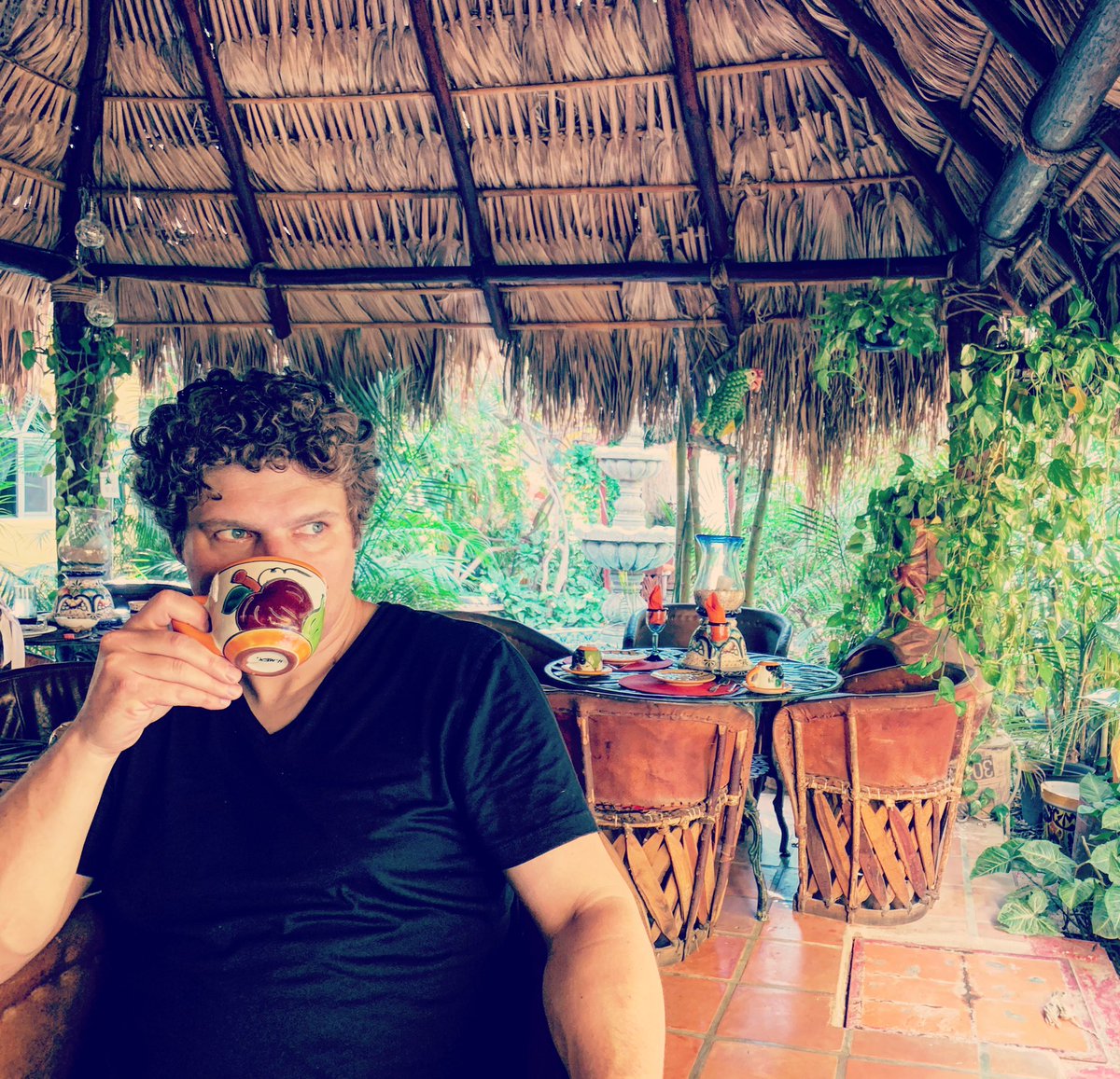 BethDotOtt's tweet photo. Good morning from Cabo! Time to kick off this dude’s 40th with some sun, views and fun time with friends 😎 #cabowaboening #thisis40 #traveladdict https://t.co/GEeuTFFdUg
