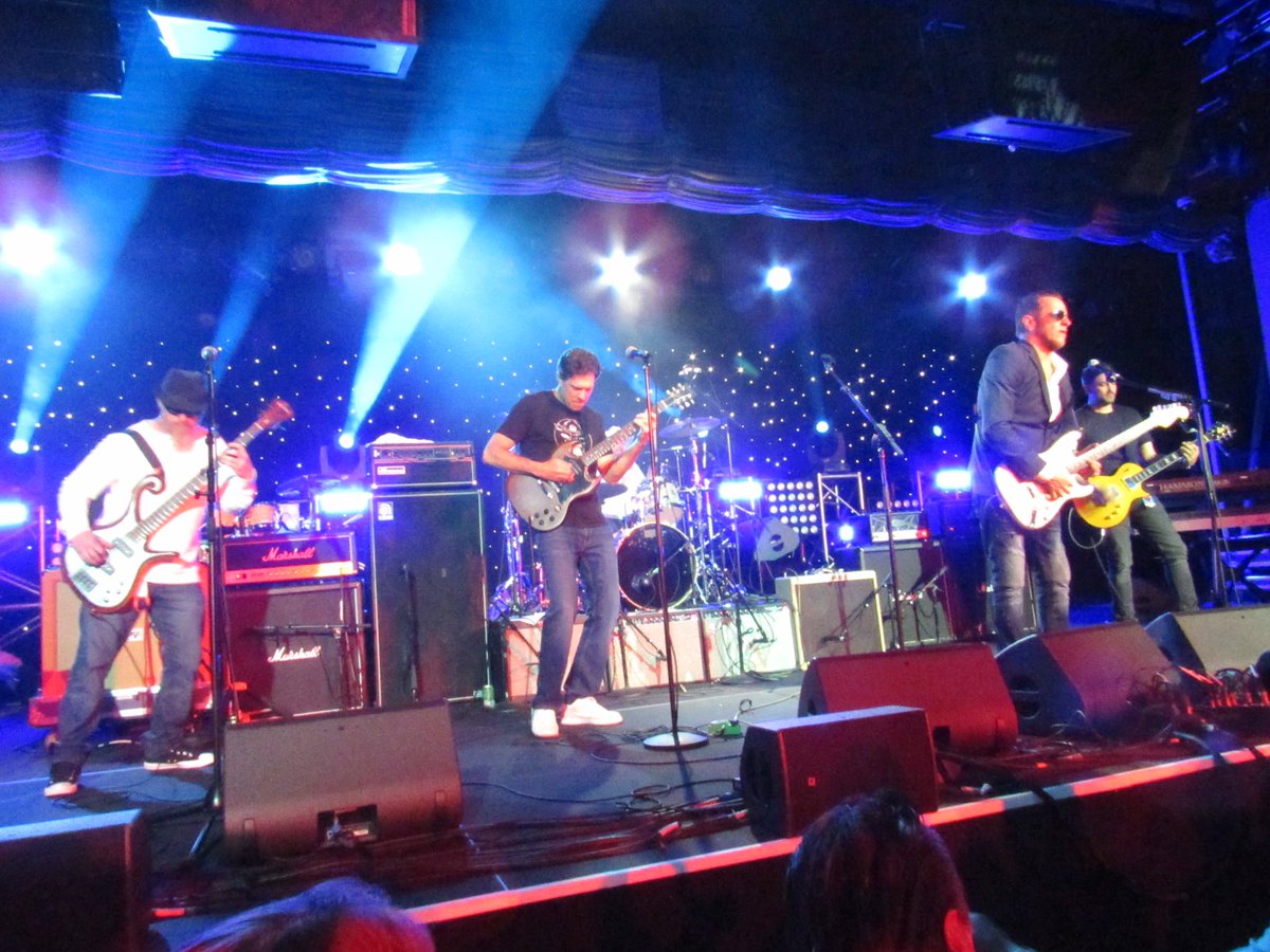 pyletribe's tweet photo. #rocklegendscruise2020 w/ @garyhoeyband #chrispyle #artimuspyle #craigboykin #joshchassner https://t.co/CUU68X9uo5