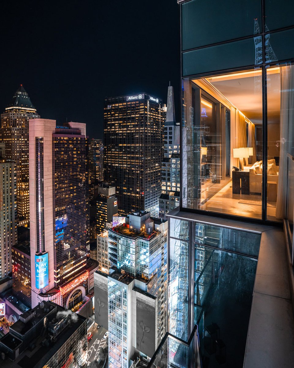 EDITION Times Square tweet media