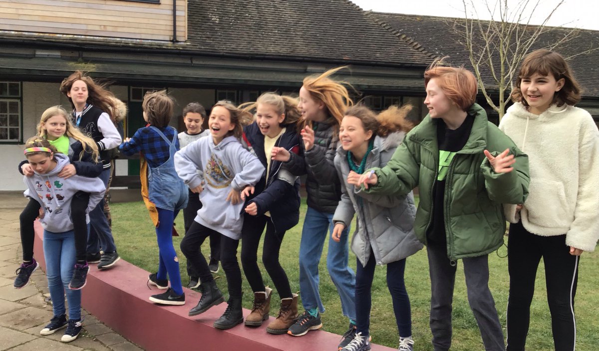 St Chris Senior School tweet media