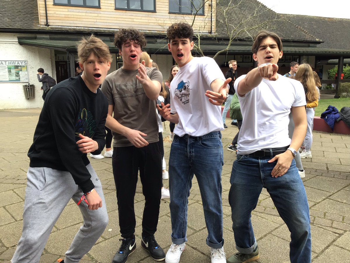 St Chris Senior School tweet media