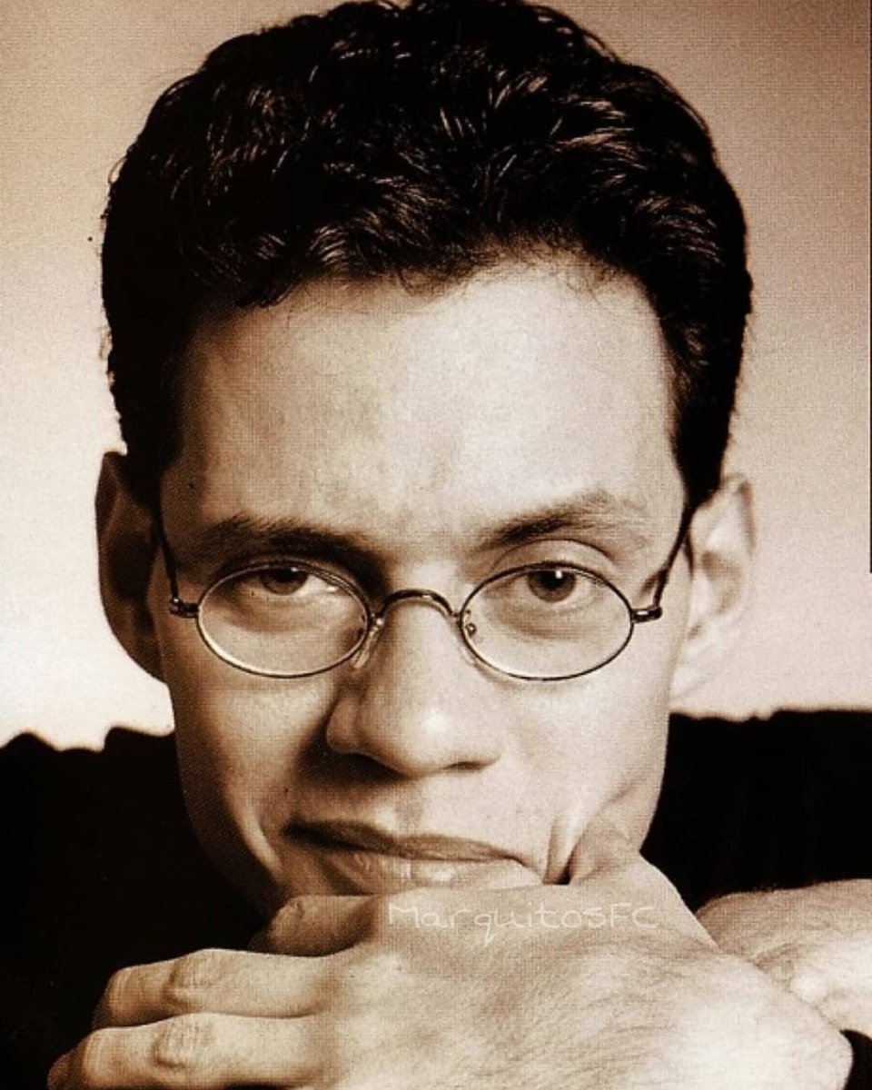 MarcAnthony_Mex's tweet photo. Reposted from @marcanthony_marquitos_fc #MarcAnthony #fbf #contralacorriente #fotoretro #photography #photo #foto  #MarcAnthonyfans #marquitosfc #flacobello #flacodeoro  - #regrann https://t.co/Nowx75vvKt