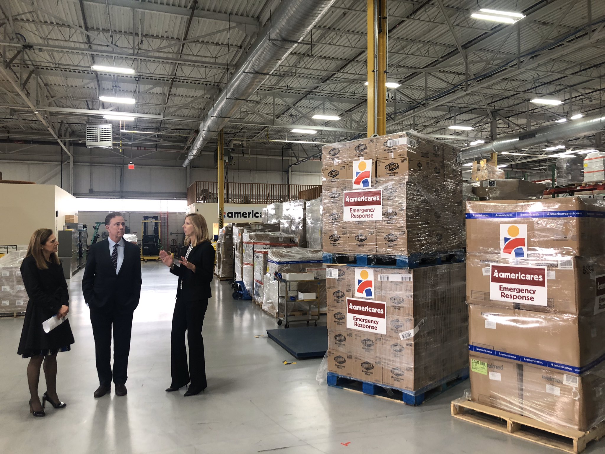 floor and decor glendale az hours