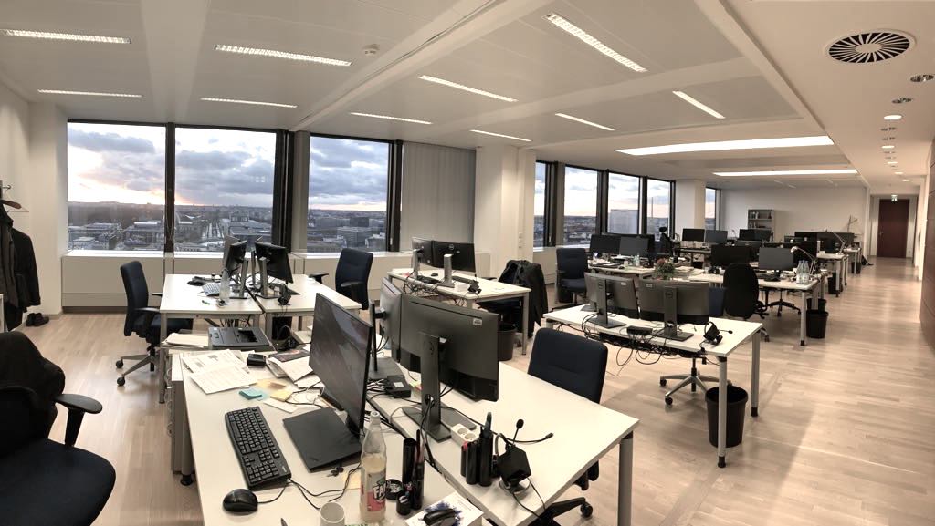 #SocialDistancing ist richtig. Um jene zu schützen, für die #HomeOffice keine Option ist, arbeitet #BrunswickGroup seit heute von zuhause. Unseren Kunden und Partnern stehen wir aber gerade jetzt vollumfänglich auf allen virtuellen Kanälen zur Verfügung. #COVID19 #brunswickview