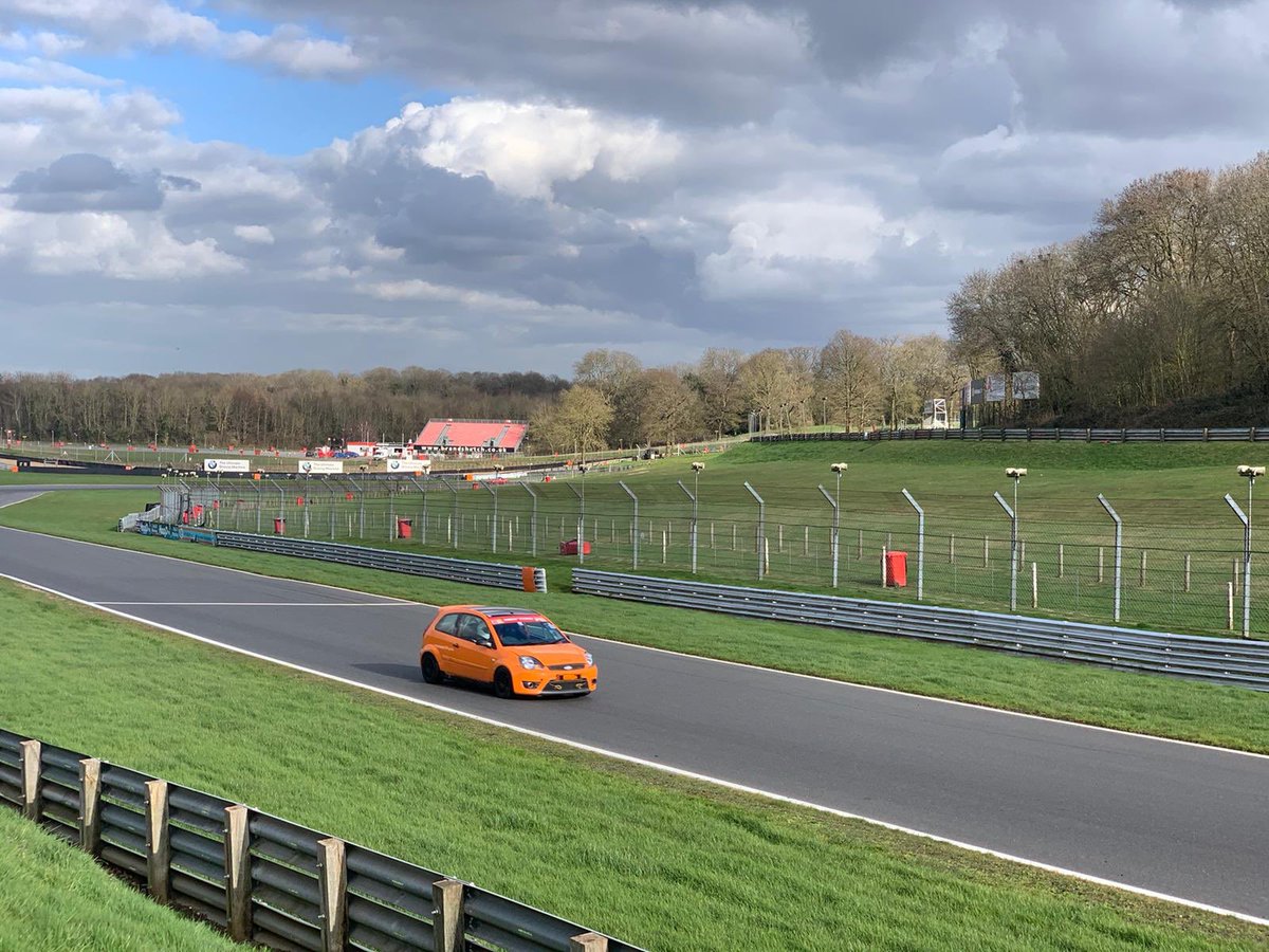 Dominic bush ⁦<a href="/Brands_Hatch/">Brands Hatch</a>⁩  learning the famous circuit