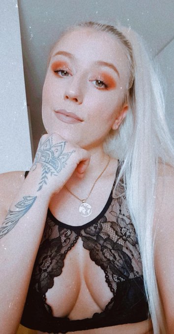 Sch&ouml;nes #wochenende 💋 https://t.co/LRt92pAAaE<a href="/tag/wochenende"class="tags">#wochenende</a>