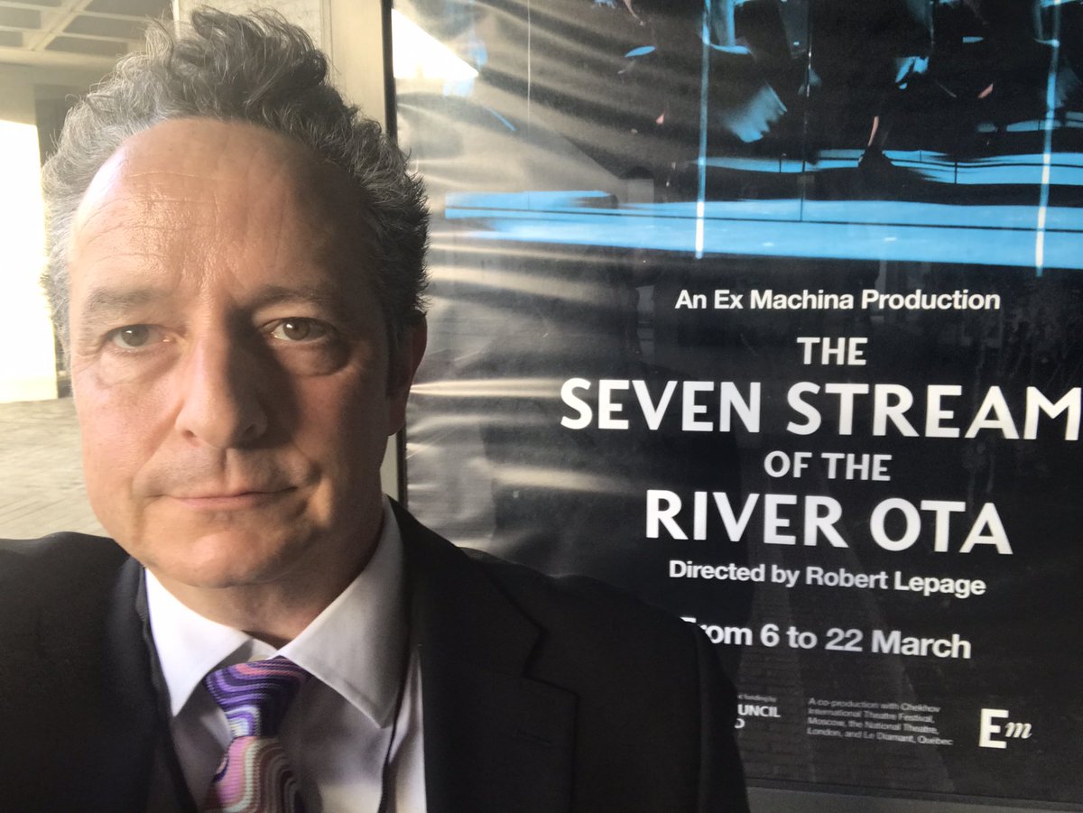 nickcurtis's tweet photo. Two hours down, five to go in Robert Lepageโs #SevenStreams @NationalTheatre. Immediate response on here straight after, full review online tmrw at https://t.co/ztH2TTLUlt. (Pleased with new/old Missoni tie) https://t.co/0EkEOU32xE