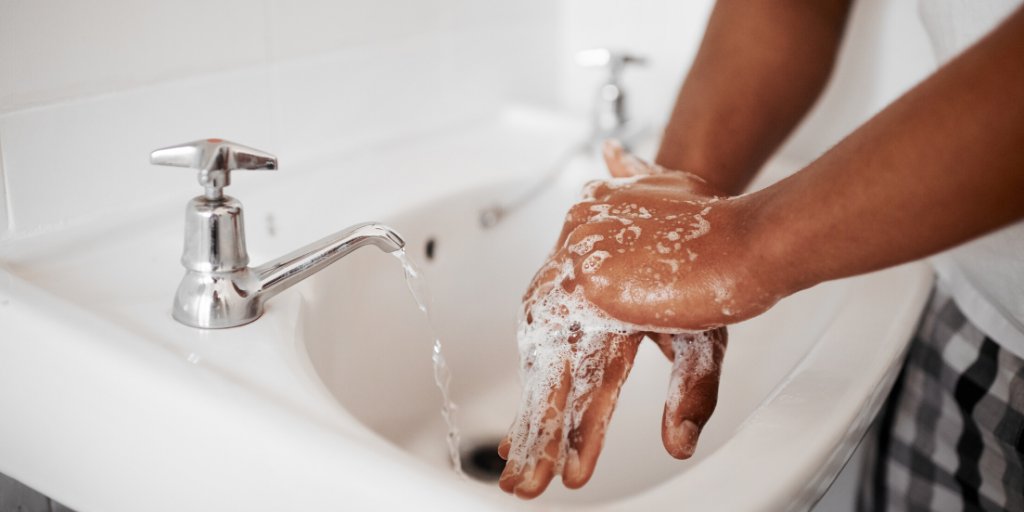 You might be wondering about the best things you can do about #coronavirus #COVID19 if you live with a #lung condition. 

Here’s our latest information about what you can do right now. bit.ly/3d22zfV