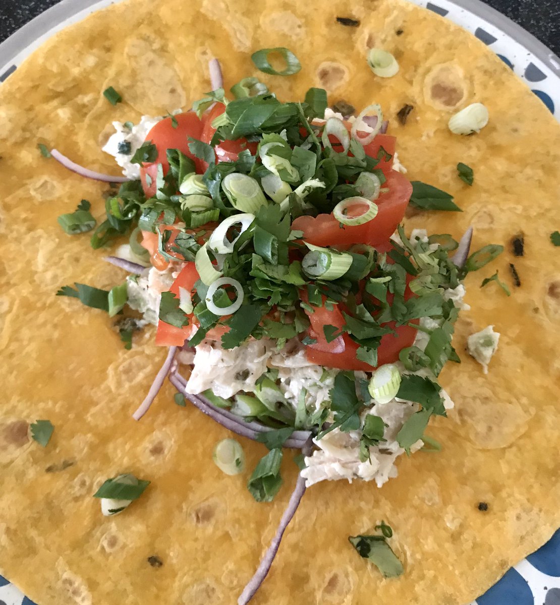 ChefKevinBelton's tweet photo. Wrappin for lunch😂😎😜 #lunch #wrappin #leftoverchickensalad #home #everythinghascancelled https://t.co/MNTcZTpHqC