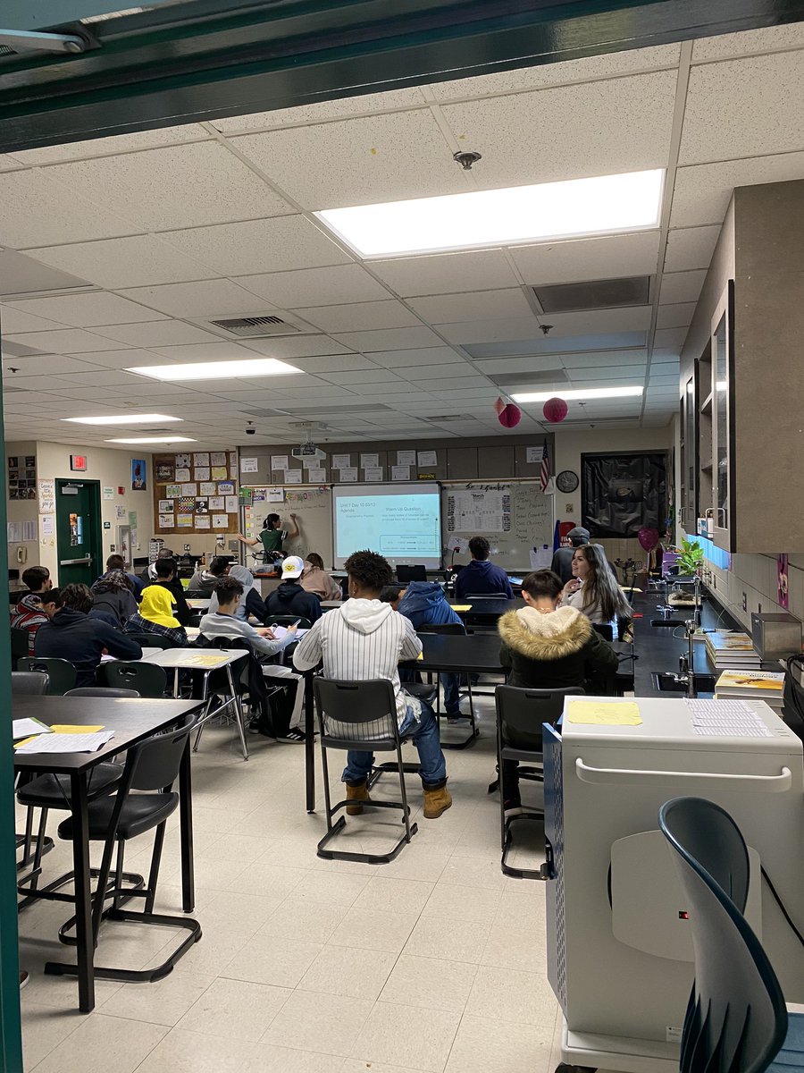 Just overheard my amazing teacher neighbor offer several of her personal umbrellas to students who have to walk to and from school in the rain. She says she is happy to buy more if needed. If that’s not <a href="/UplandStrong/">Upland Strong</a> I don’t know what is. I look up to you <a href="/msnguyenbio/">My Nguyen</a> <a href="/UplandHS/">Upland High School</a>