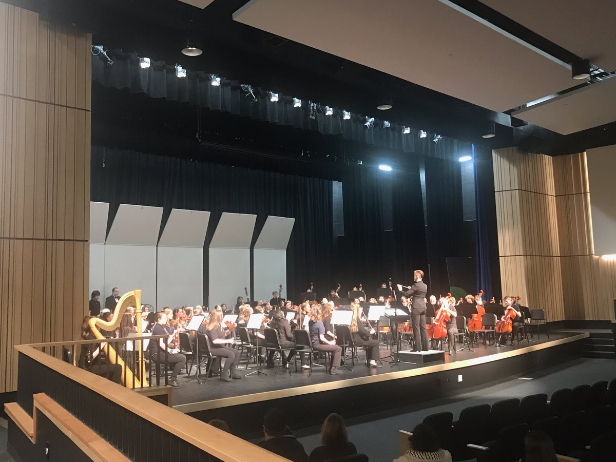 Two more great collaborations this week with SHS. Here's our SMS band and orchestra students performing with them. Congrats to all our band and orchestra members for their amazing performances! #gohawks #inspiRE4