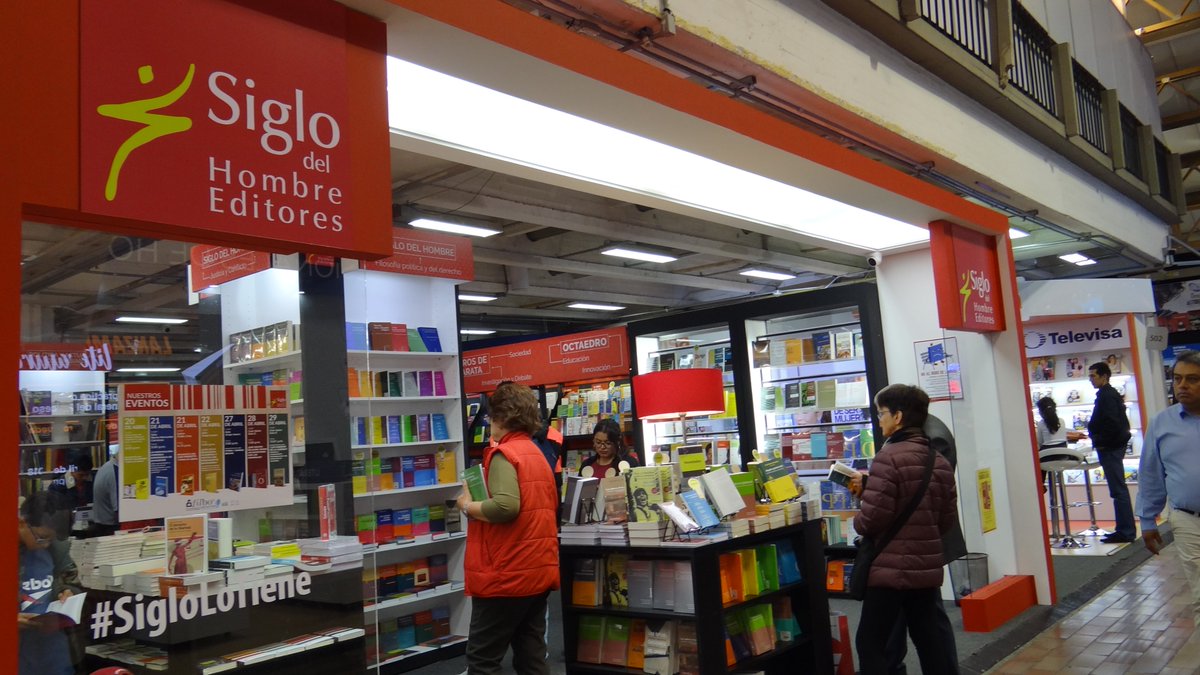 somossiglo's tweet photo. #FILBo2018 https://t.co/BBGxEdztAf
