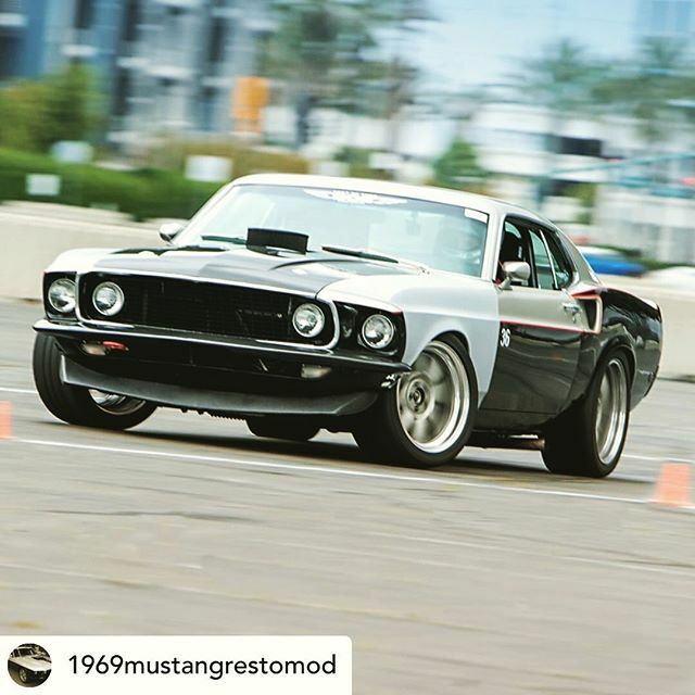 FastAutoFocus's tweet photo. Thanks for the love, @1969mustangrestomod 
Remember to book your track day photography coverage for @puretrackdriving next event on 4/18 in Anaheim!
#motorsports
#photography
#automotive
#photographer
#car #americanmuscle #ford #mustang #stanggang #class… https://t.co/cBQejsVp8g https://t.co/lu7IvivYv0