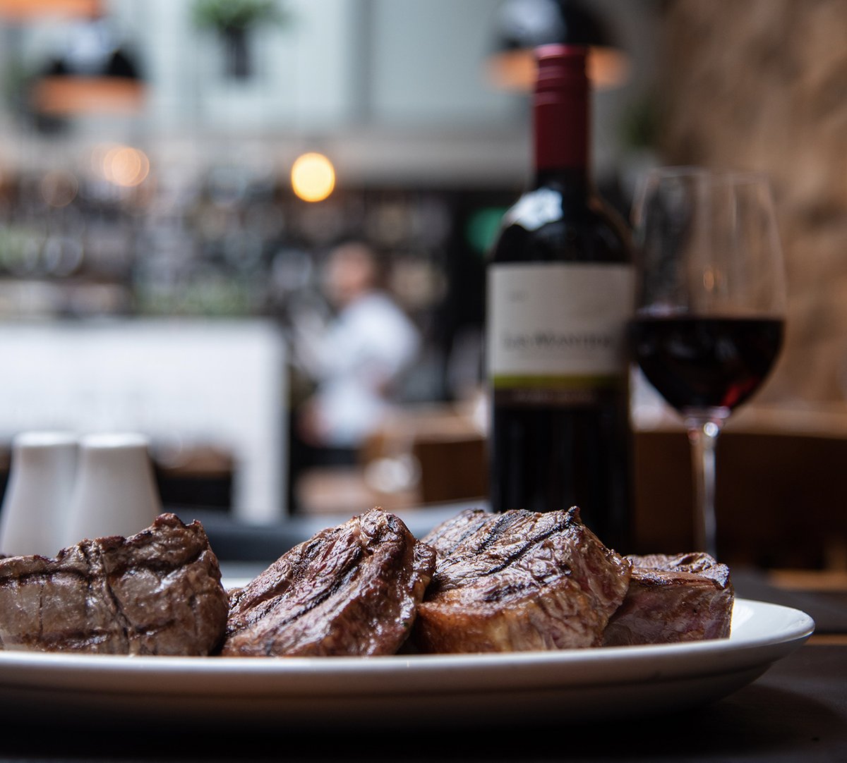 barestaurantuk's tweet photo. We pride ourselves on being a meat eater's paradise, deeply rooted in Argentine tradition, providing the complete Argentine experience. 

#Argentina #Steak #Steakhouse #Food #Foodie #ArgentineExperience #MeatEater #FoodieParadise #Tradition #Restaurant https://t.co/5hEyOWqYRA